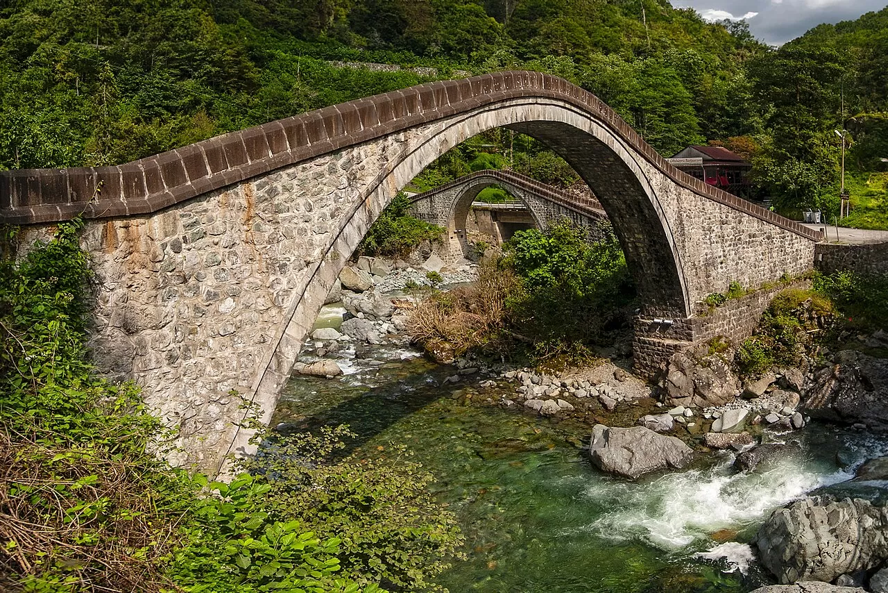 Ortacalar Çifte Köprü Tarihe ve Doğaya Açılan Kapı